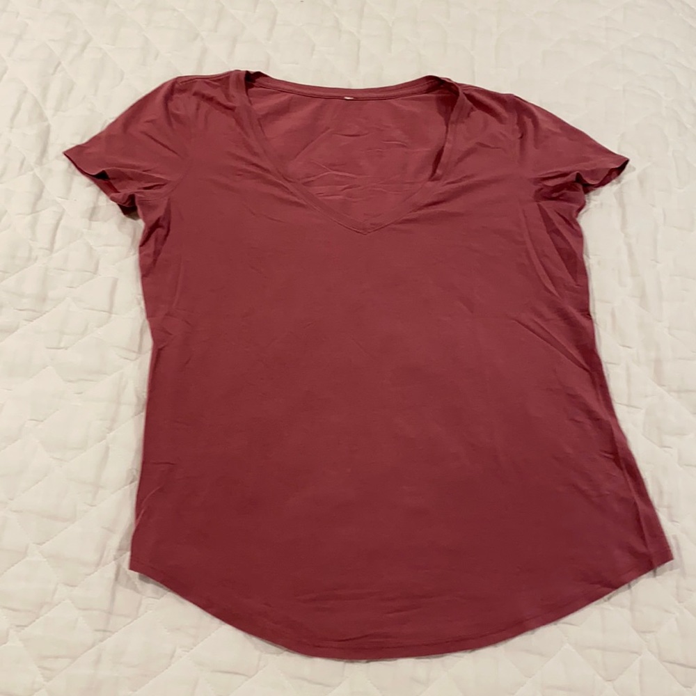 Lulu lemon short sleeve tee shirt
